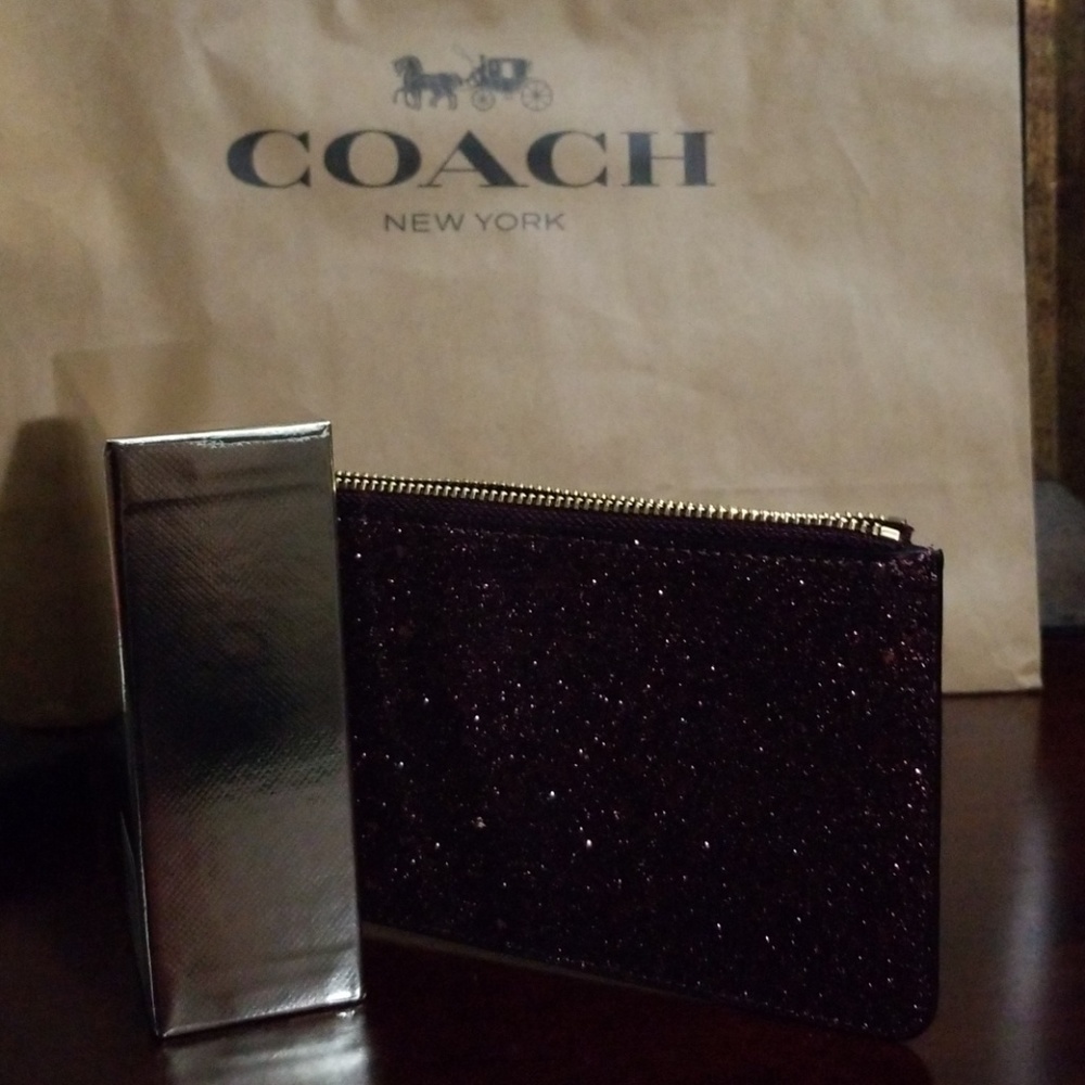 New Authentic Coach Large Wristlet - Picture 6 of 8